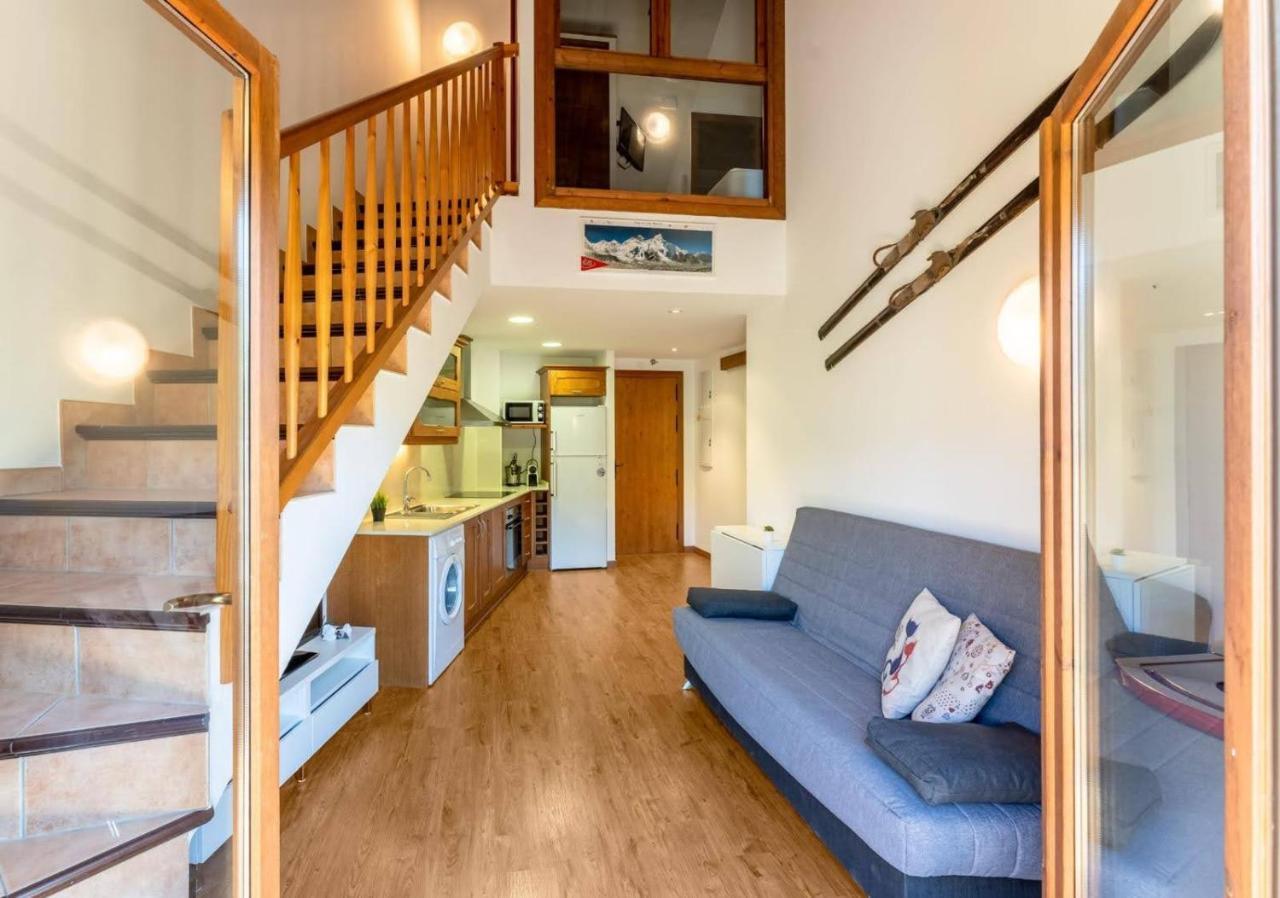 Apartamentsaloriaburg Farrera المظهر الخارجي الصورة