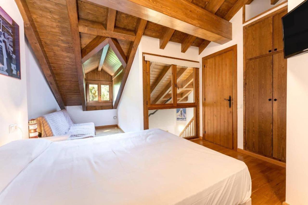 Apartamentsaloriaburg Farrera المظهر الخارجي الصورة